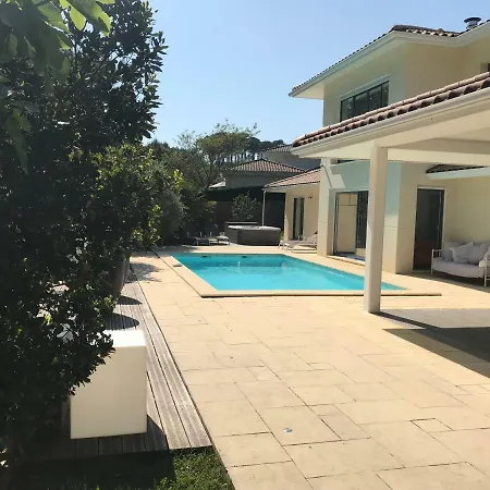Pyla, Au Pied Du Golf, Piscine Chauffee, Spa, Parking, 14 Couchages, Accolade Villa *